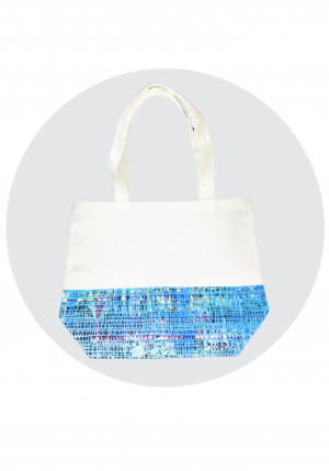 กระเป๋าผ้าลายศิลปะของอาจารย์ธงชัย รักปทุม